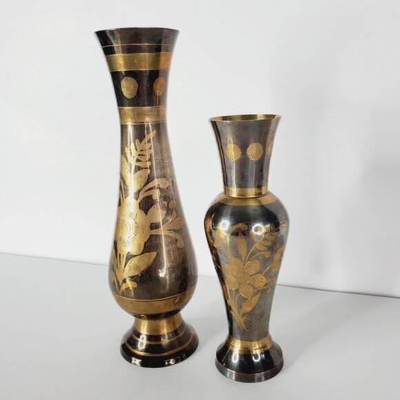 Vintage Art Deco Brass Metal Fluted Footed Vase Black Patina Etched Floral - Picture 2 of 11